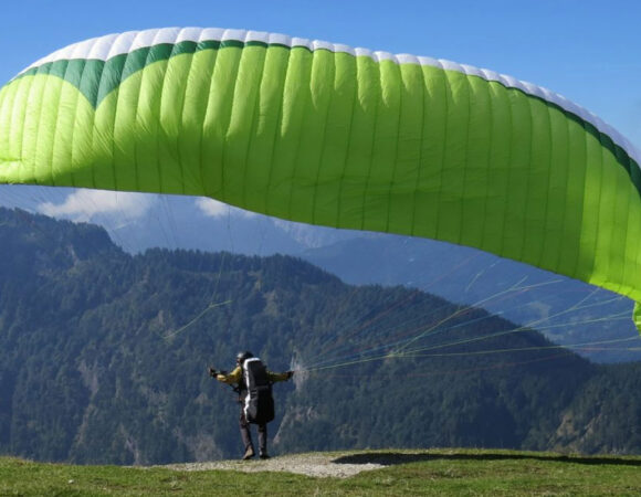 Paragliding in Kullu Manali