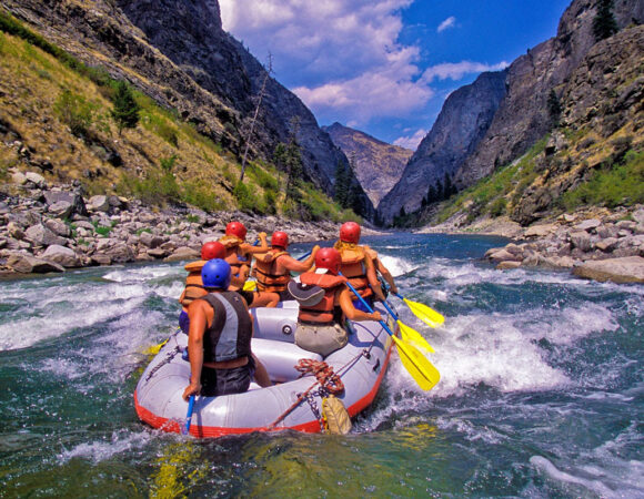 River Rafting in Kullu Manali